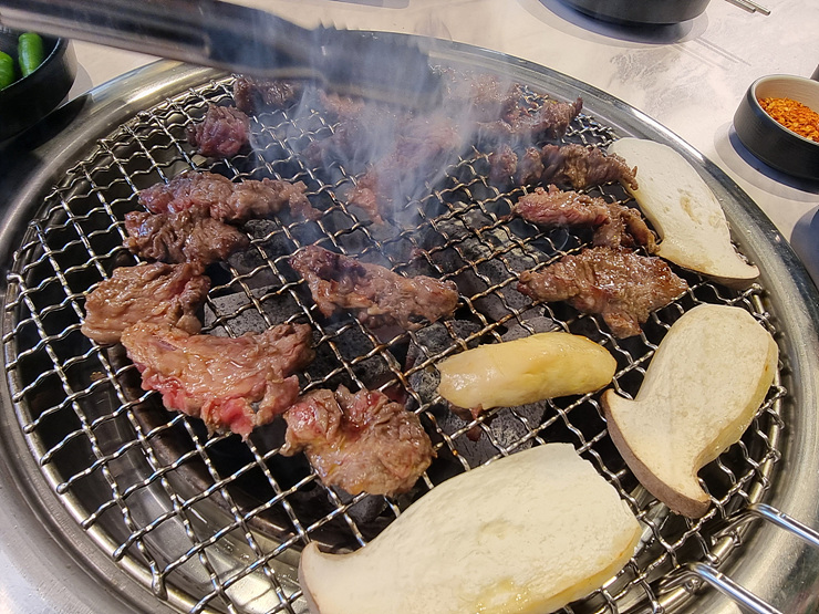 퍼뗀숯불구이 이미지