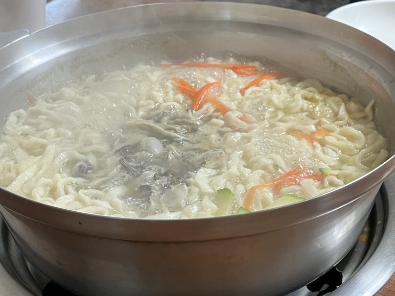 솔칼국수 이미지