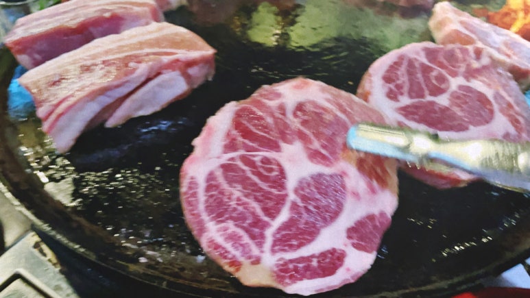 선사솥뚜껑삼겹살 이미지