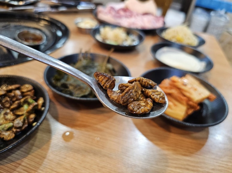 오늘도뒷고기 이미지