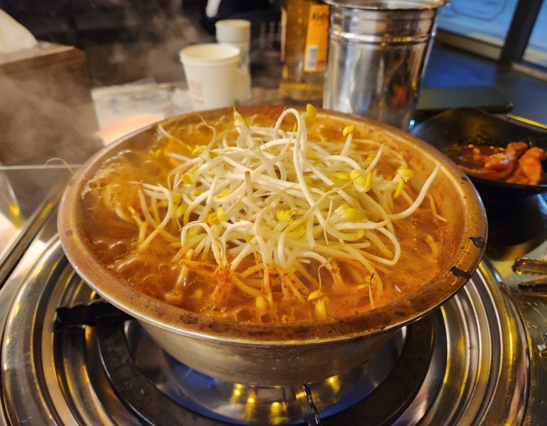 묵은지양푼갈비 이미지