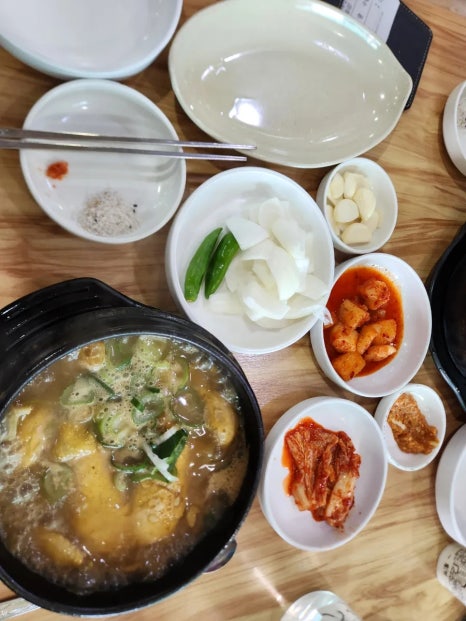초석잠상황버섯삼계탕 이미지
