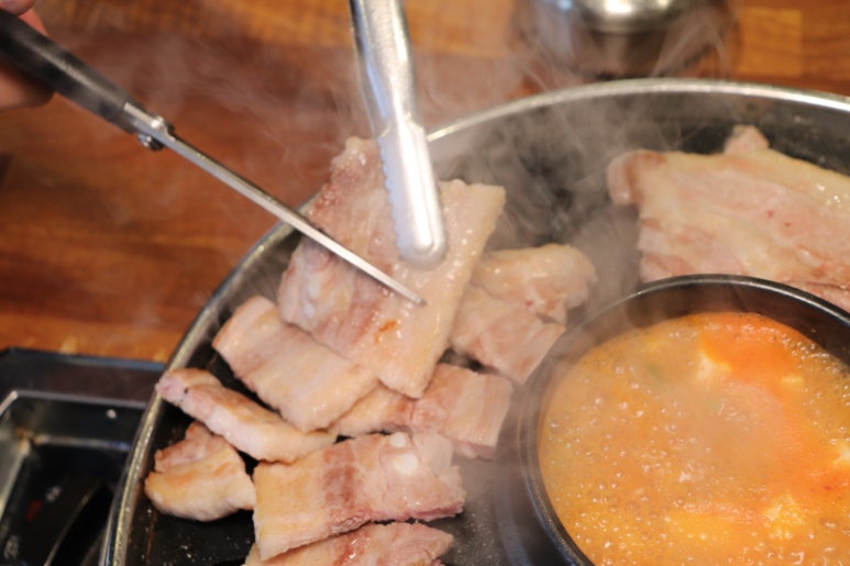 두께 식당 이미지