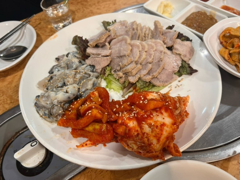 제주굴보쌈 사진 4