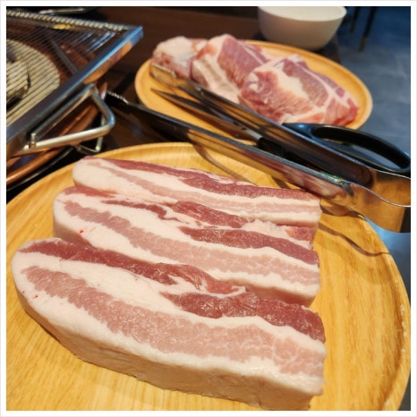 육탐미 이미지