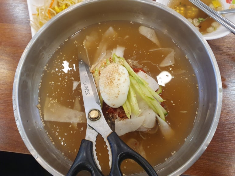 왕세숫대야냉면왕돈까스 서울대점 사진 7