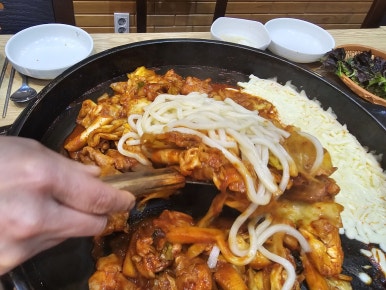 메밀꽃막국수 이미지