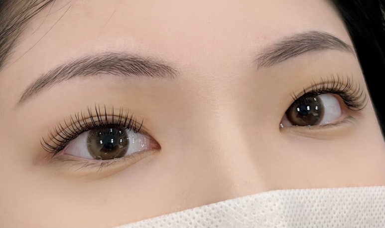 유블리속눈썹 이미지