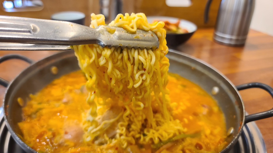더하고부대찌개 정관점 이미지