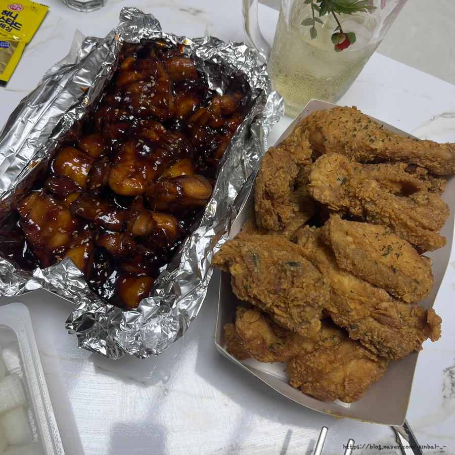 쌍둥이 숯불두마리치킨 화명점 이미지