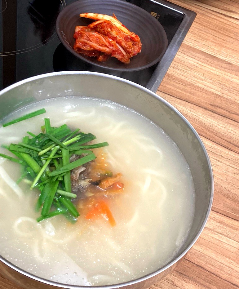 명동칼국수두정역점 이미지