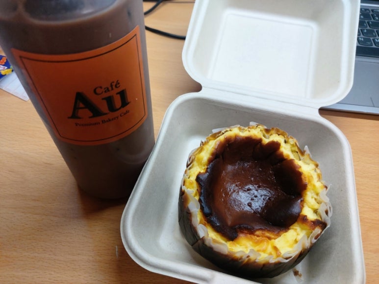 에이유(Au) 신촌점 이미지