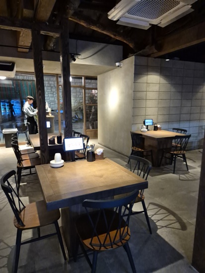 꺼꾸잽이초장집 대구교동점 이미지