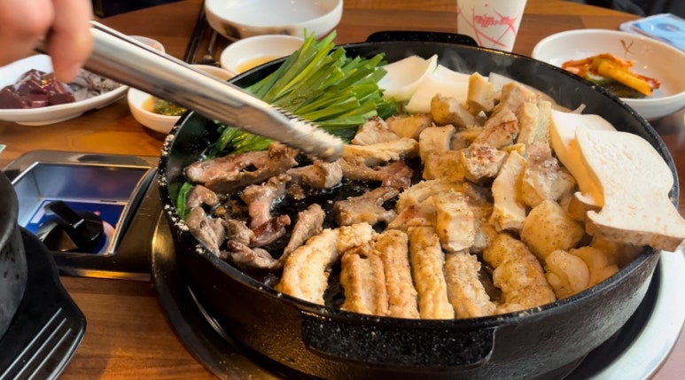 왔다갔다황소곱창상동점 이미지