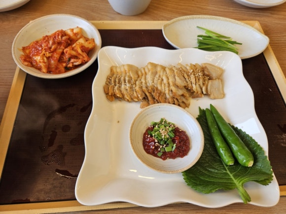 엄마손보쌈칼국수 이미지