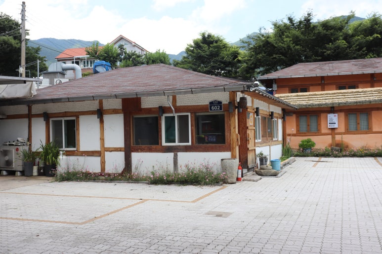 황토시골집 이미지