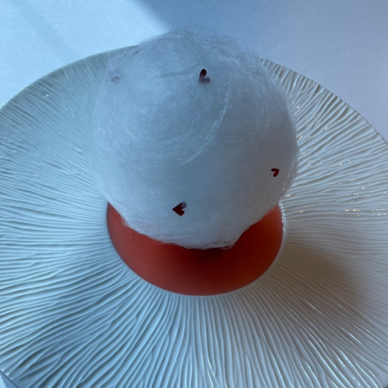 딸기구름 (strawberry cloud) 이미지