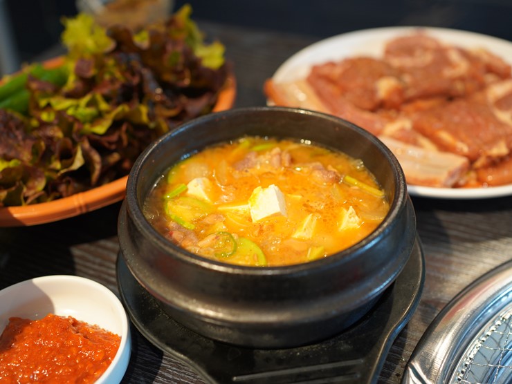 황금숯불구이 이미지