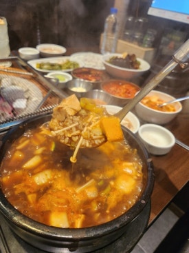 육탐미 이미지
