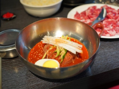 황금돼지숯불구이 이미지