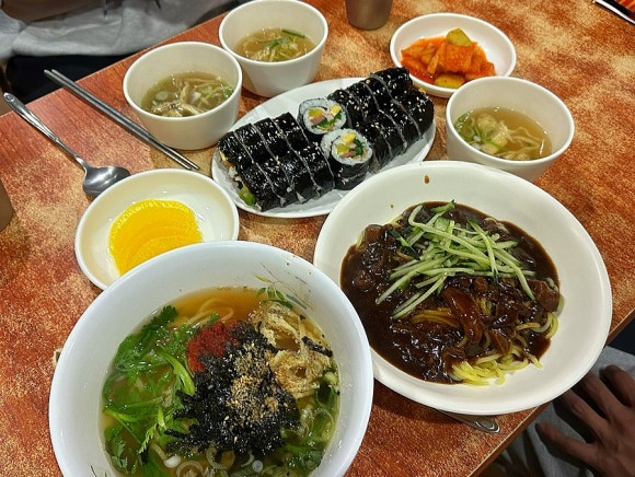 새벽김밥 이미지