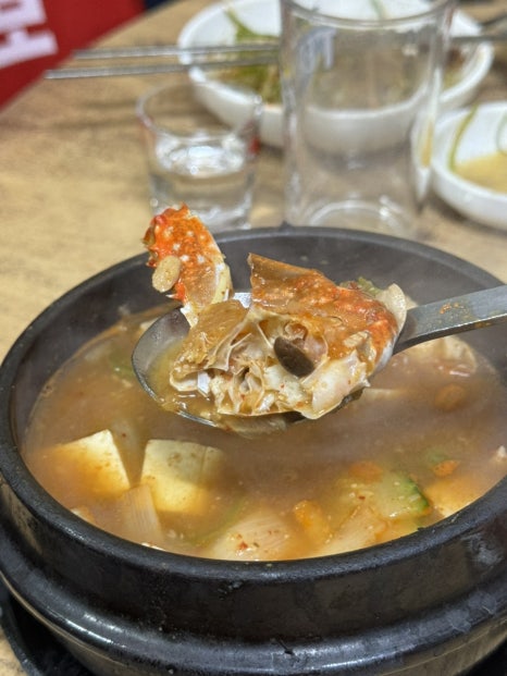 연일 뒷통 이미지