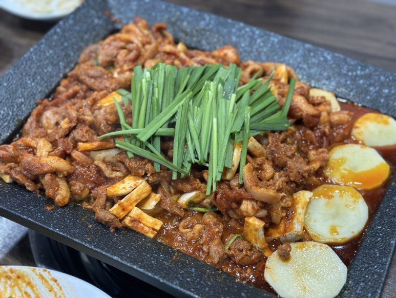 원조 능이 오리 마을 이미지