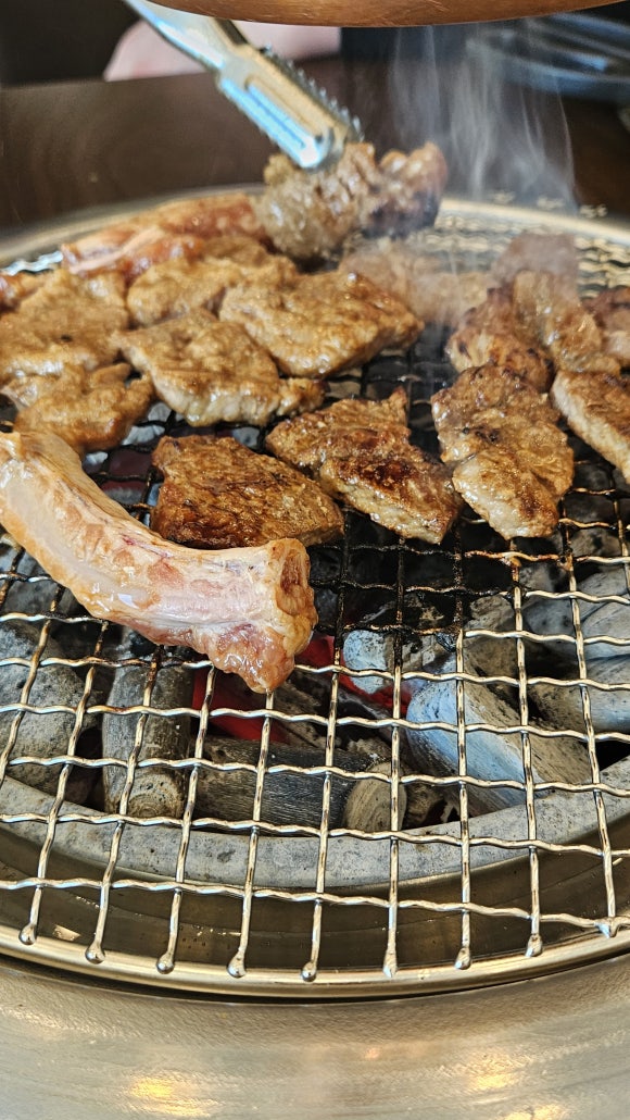 대형숯불돼지갈비 이미지