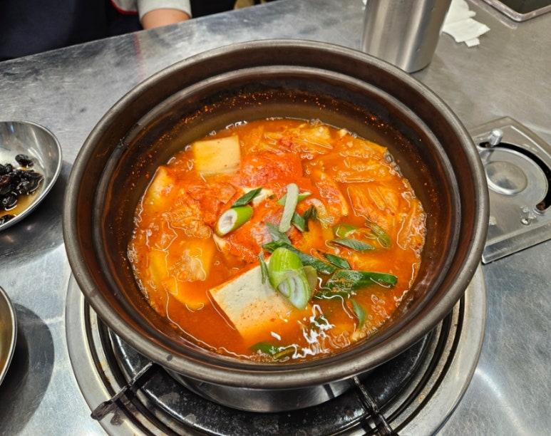 돈돼지유 생삼겹살 이미지