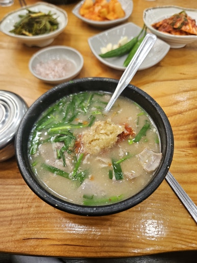 오돼지국밥 이미지