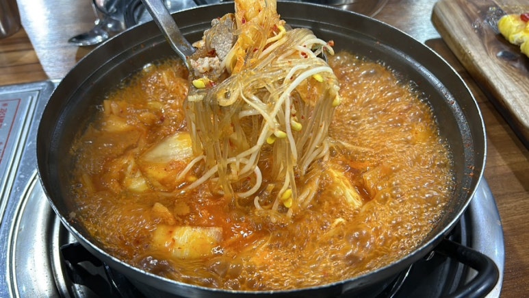 탕가네생고기김치찌개삼겹살 이미지