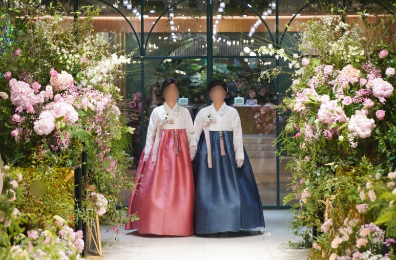 뮤즈 앤 포레 이미지