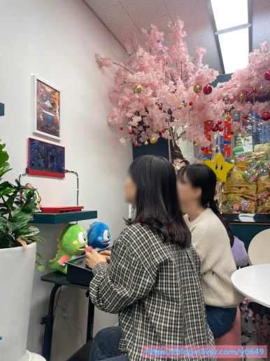 모여봐요 고양이카페 이미지