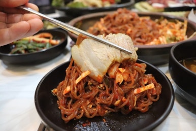 착한보쌈 이미지