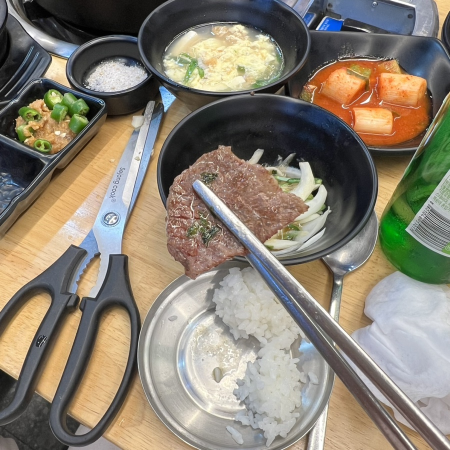 자매대패삼겹 이미지