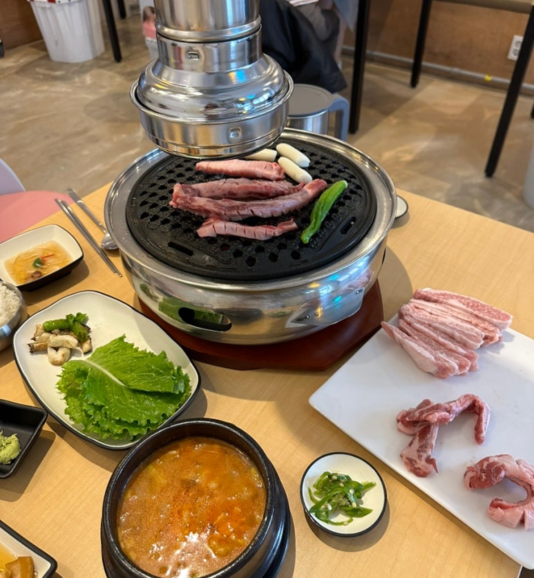 육화만개 이미지