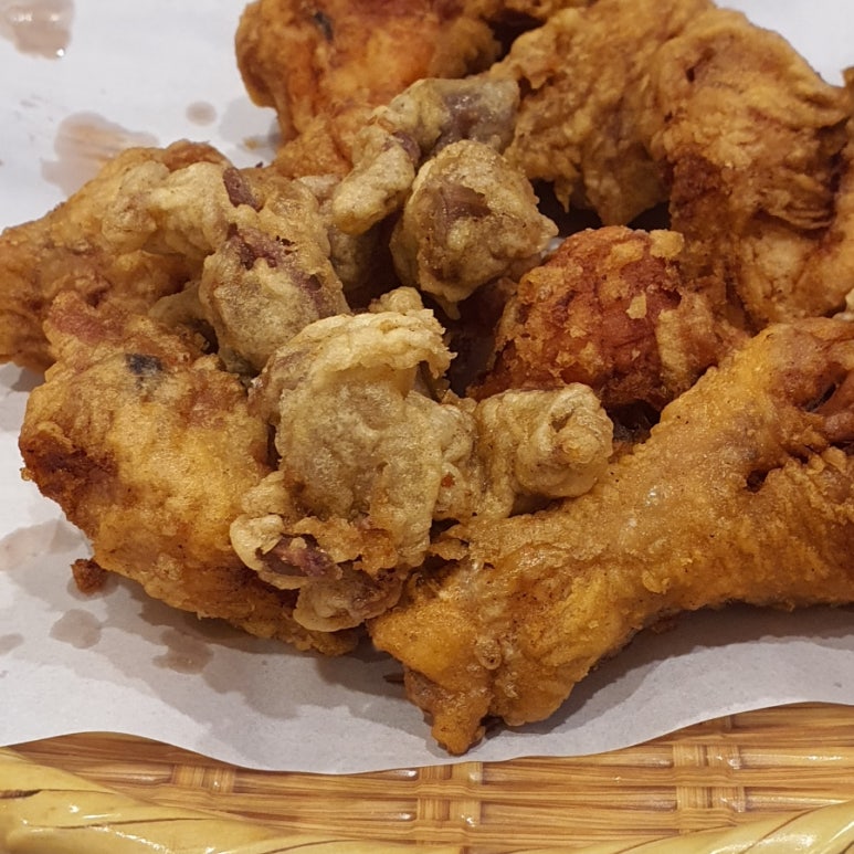 가마솥통닭꾸러기포차 이미지