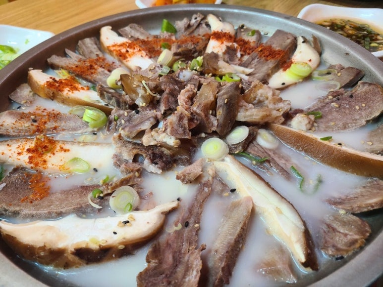 명품 소머리곰탕 이미지