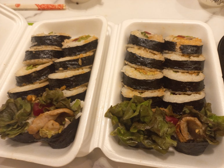 철판꽃삼겹김밥 이미지