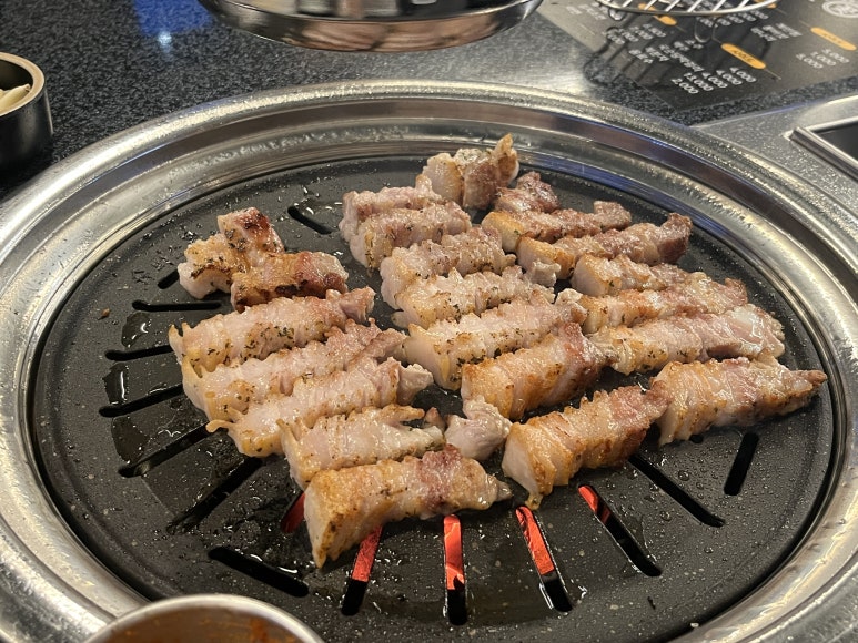 노란꽃돼지 본점 이미지