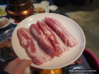 황금돼지숯불구이 이미지