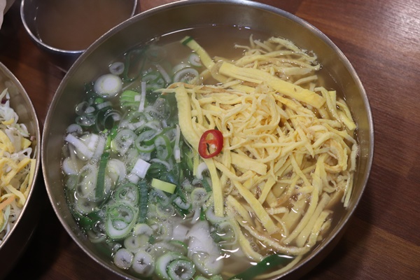 순진한칼국수 이미지