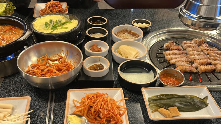 노란꽃돼지 본점 이미지