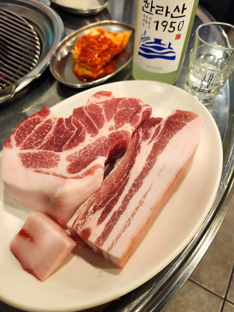 유일청정생고기 이미지