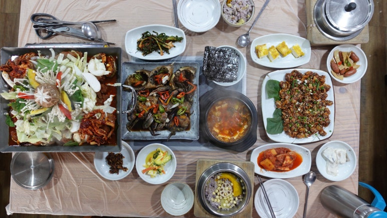 가마솥김치전골 이미지