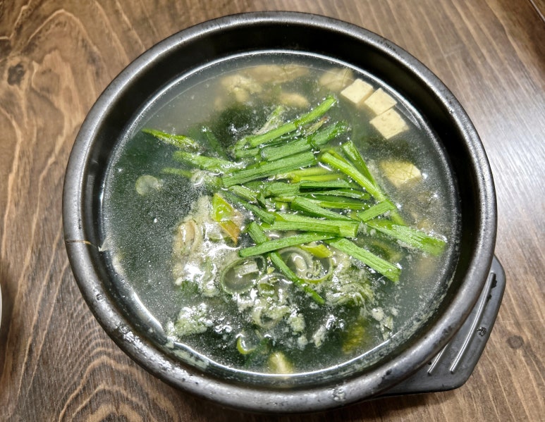 미가네굴국밥 이미지