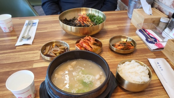 사과나무백숙 이미지