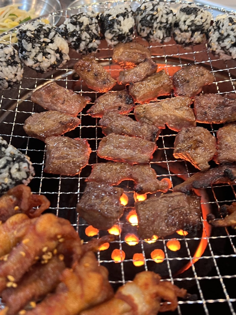 연탄닭발구이 이미지