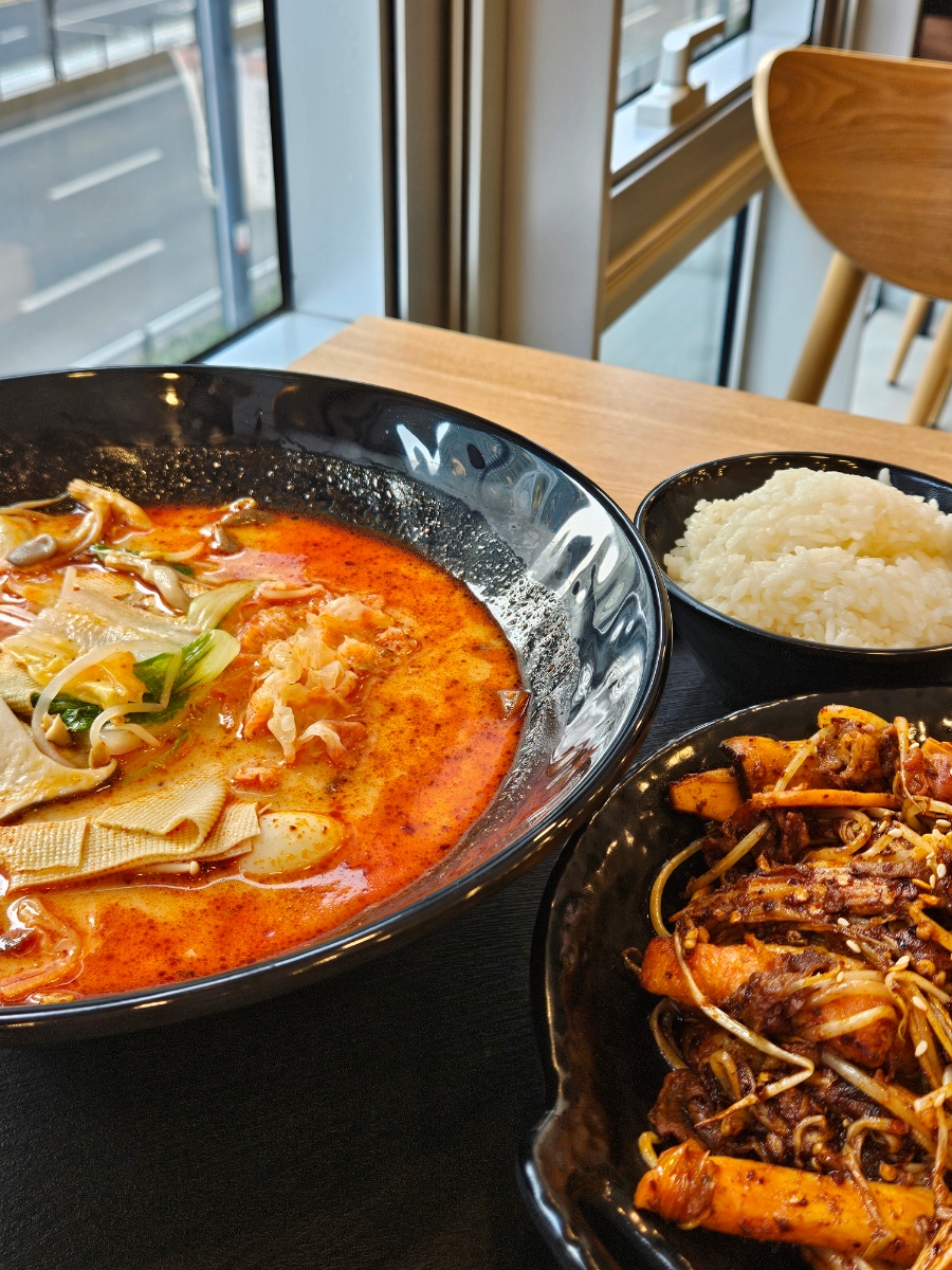 찐향마라탕 이미지