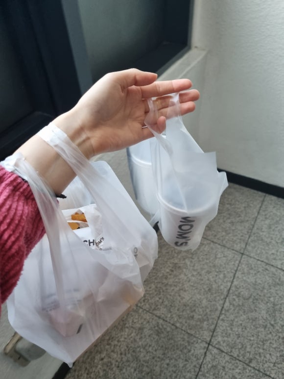 맘스터치잠실새내역점 이미지